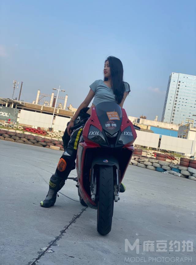 纪实模特