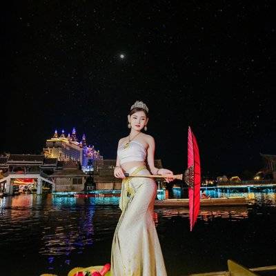 夜景模特