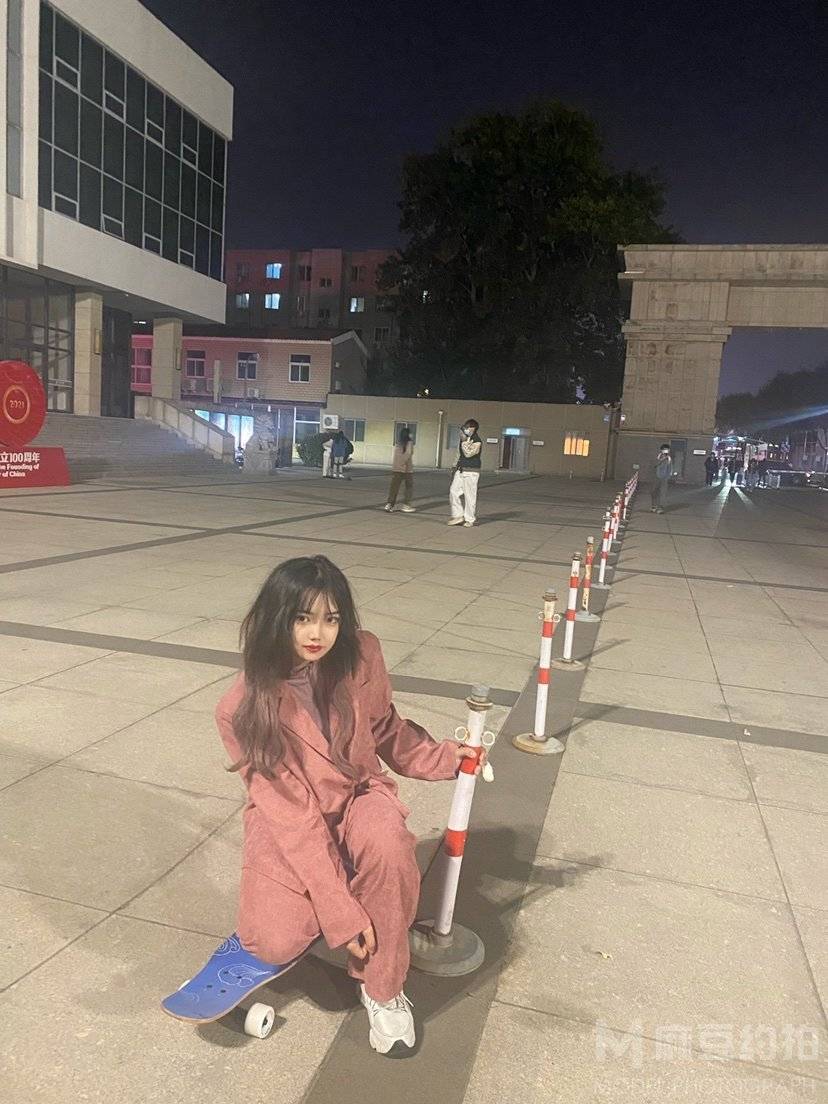 校园模特