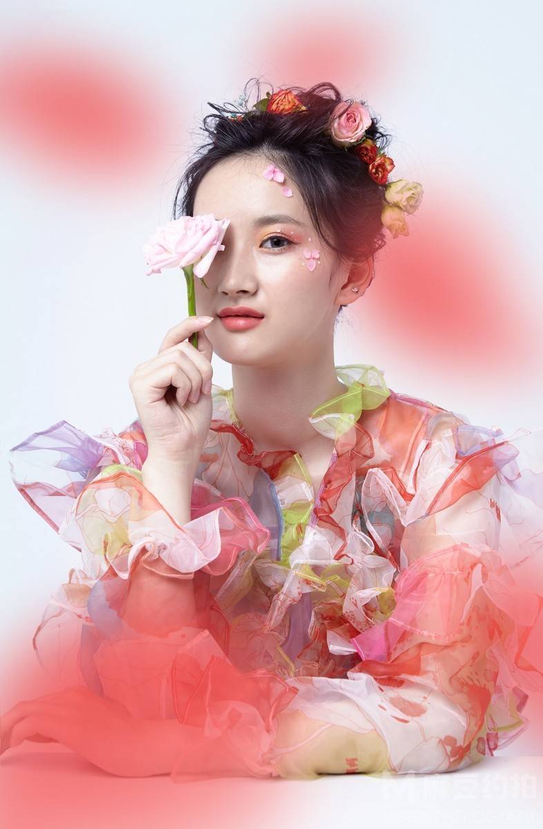 妆容模特