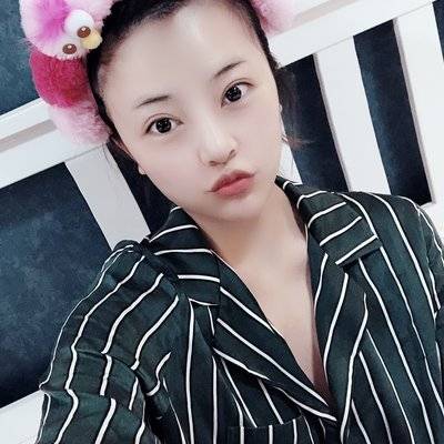 黑白模特