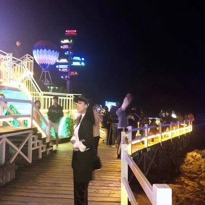 夜景模特