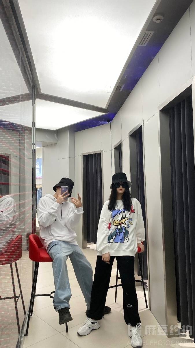 情侣模特
