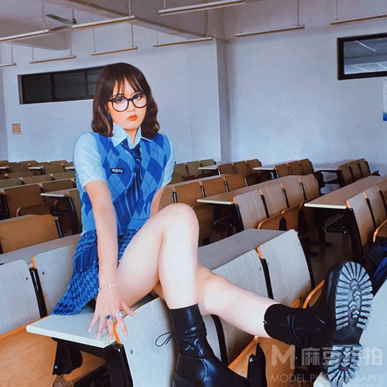 校园模特