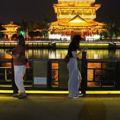 夜景模特