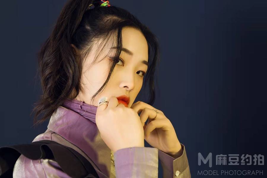 黑白模特