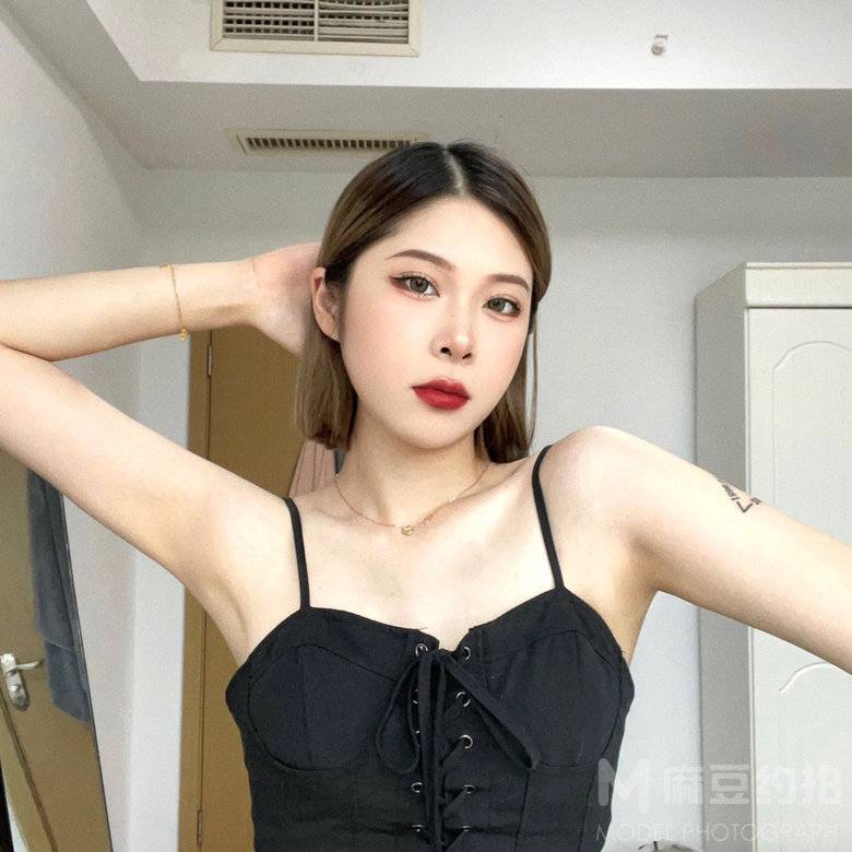 妆容模特