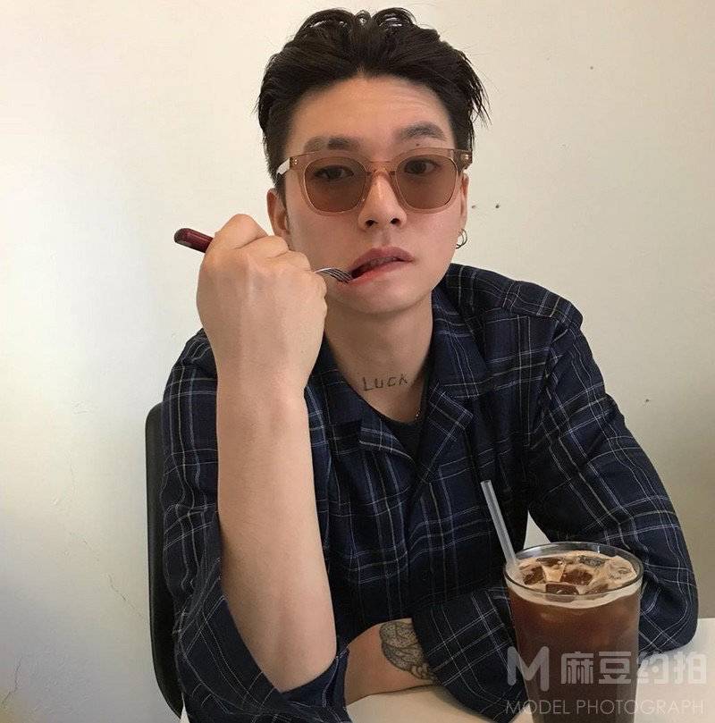 情侣模特