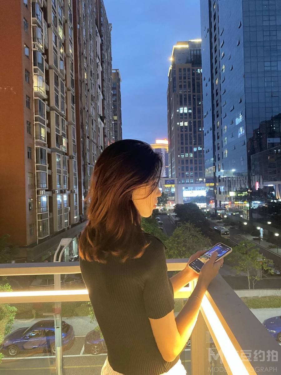 夜景模特