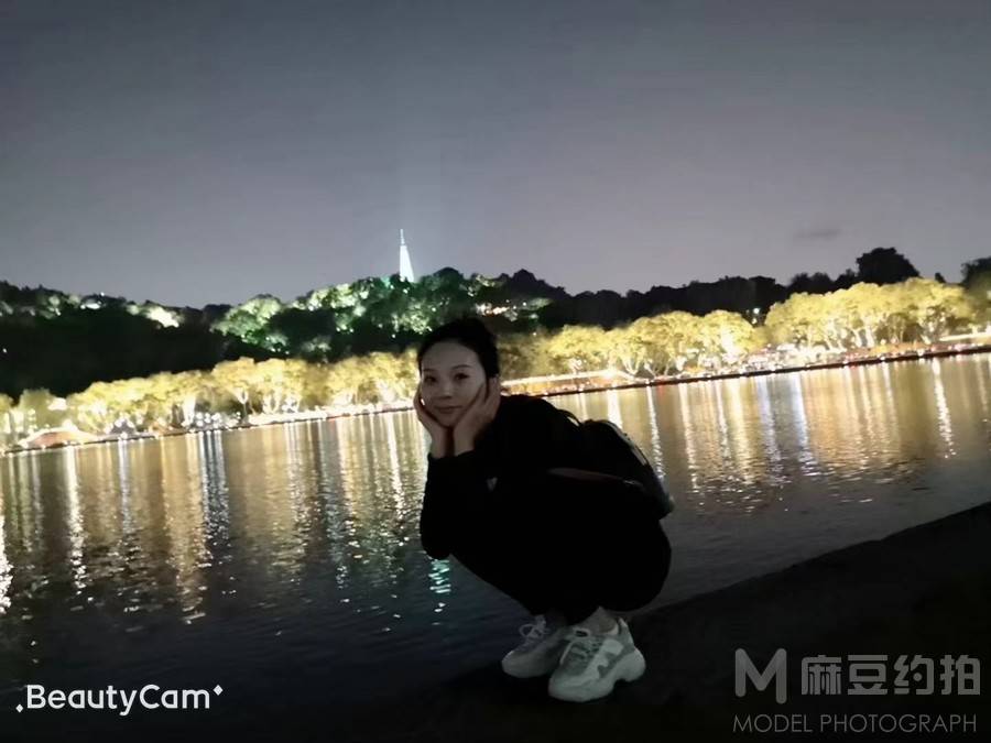 民国模特