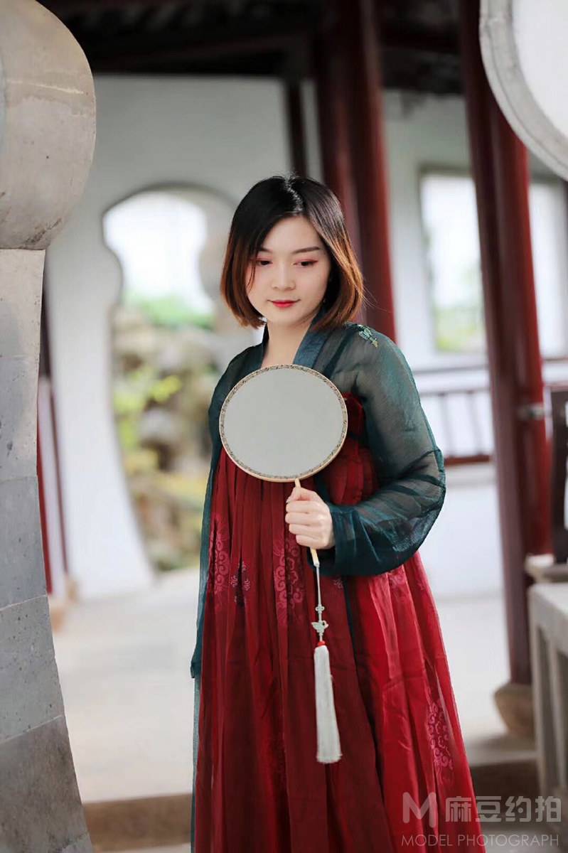 汉服模特