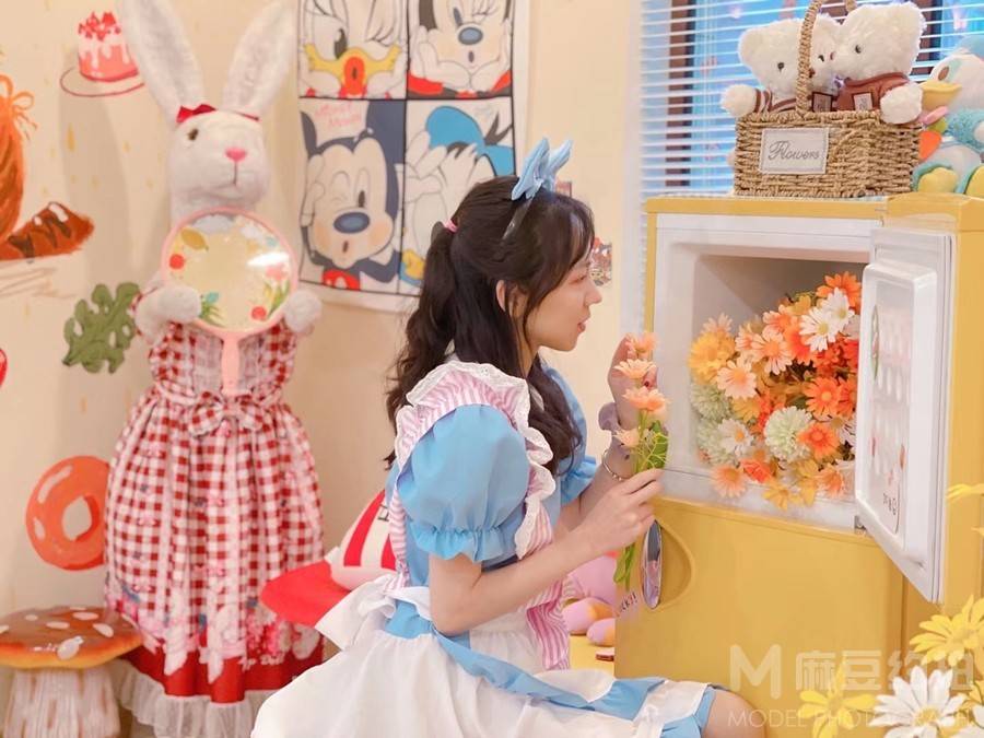 清新模特