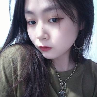 黑白模特