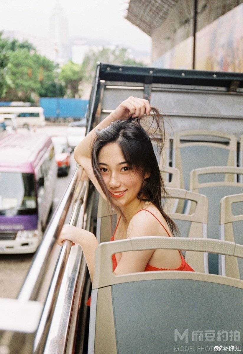 宝丽来模特