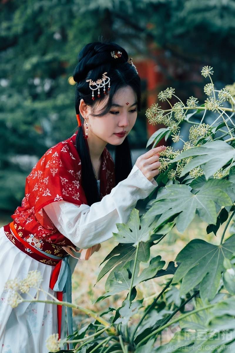 汉服模特