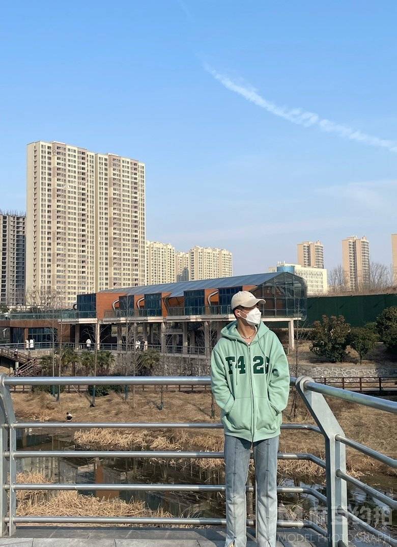 校园模特