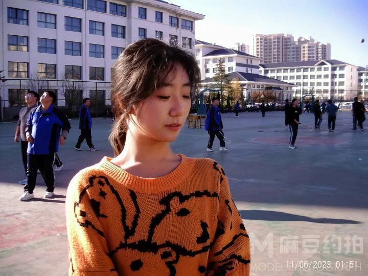 校园模特