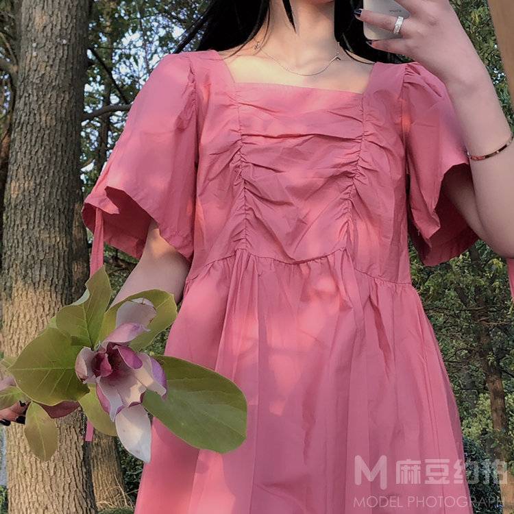 黑白模特