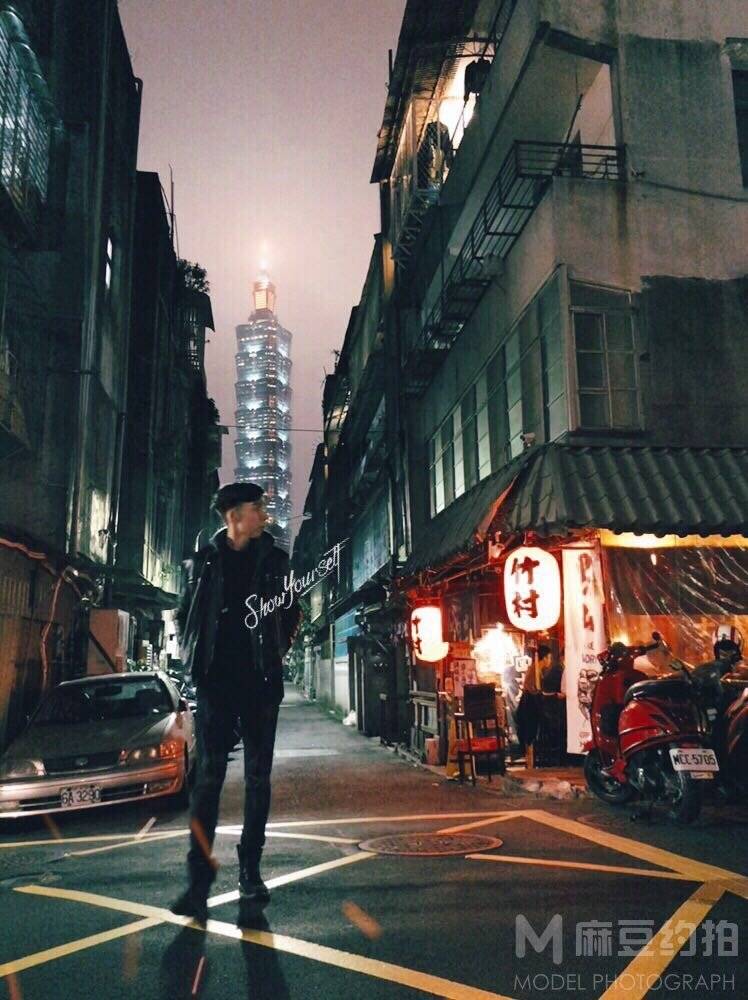 夜景模特