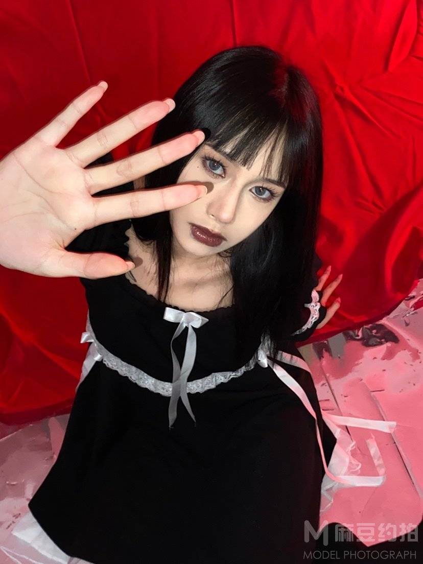 暗黑模特