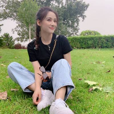 黑白模特