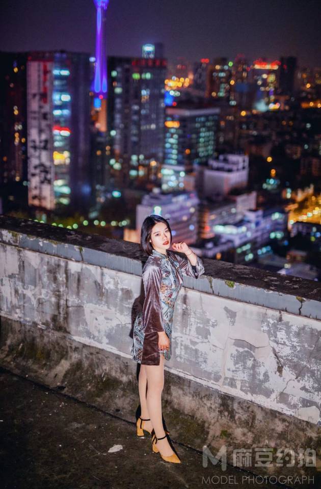 夜景模特