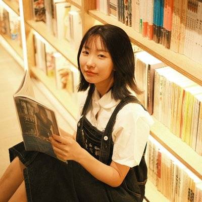 宝丽来模特