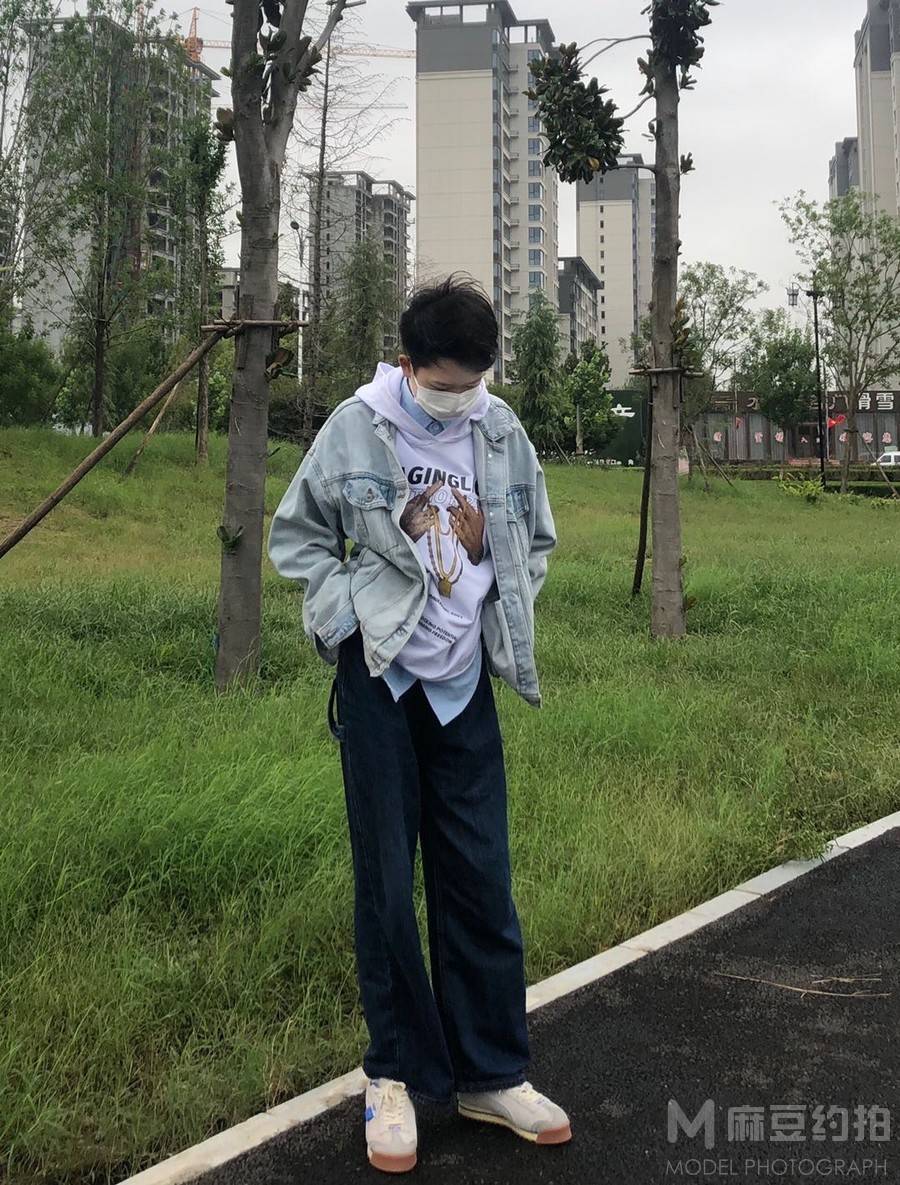 校园模特