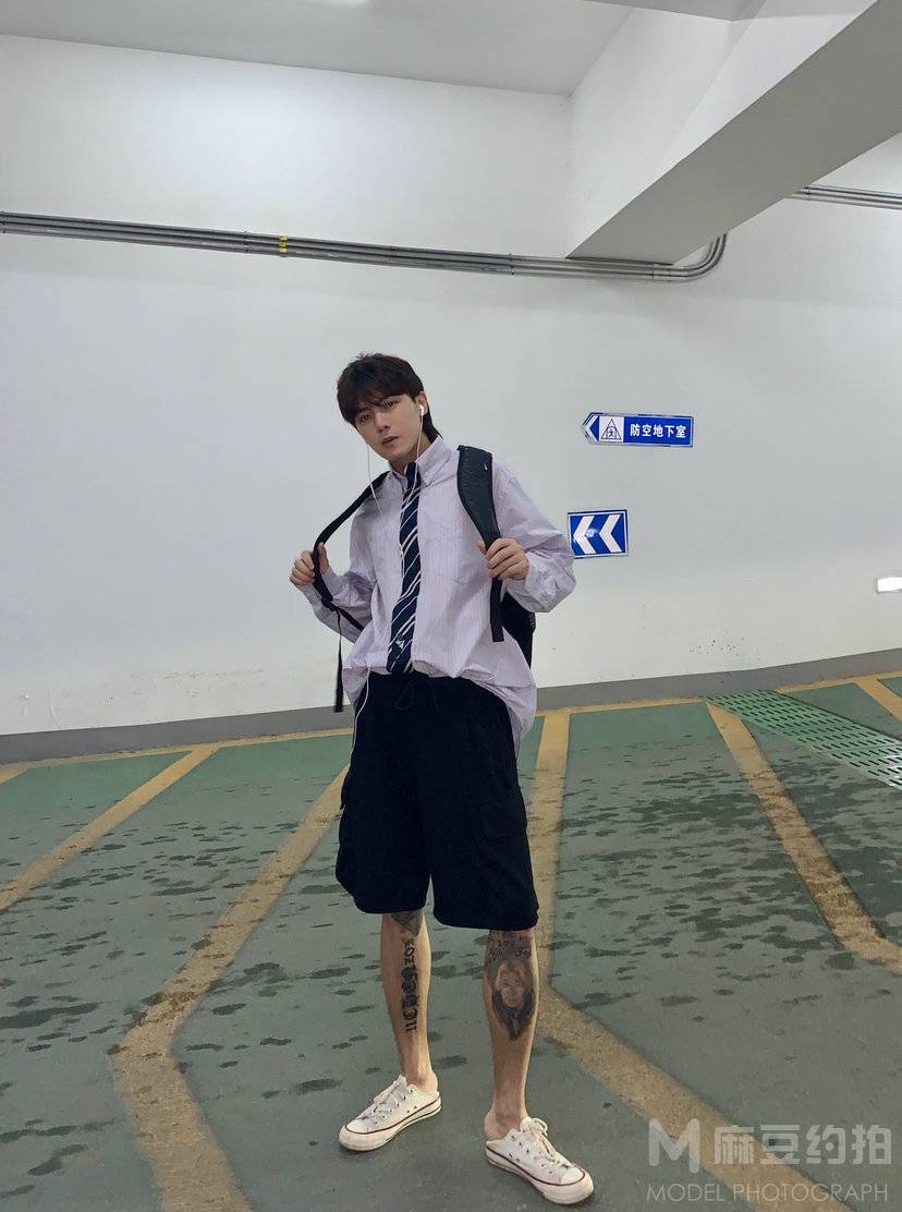 清新模特