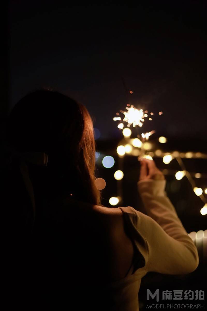 夜景模特