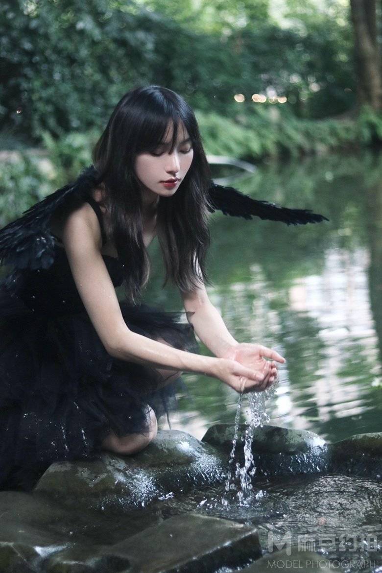 暗黑模特
