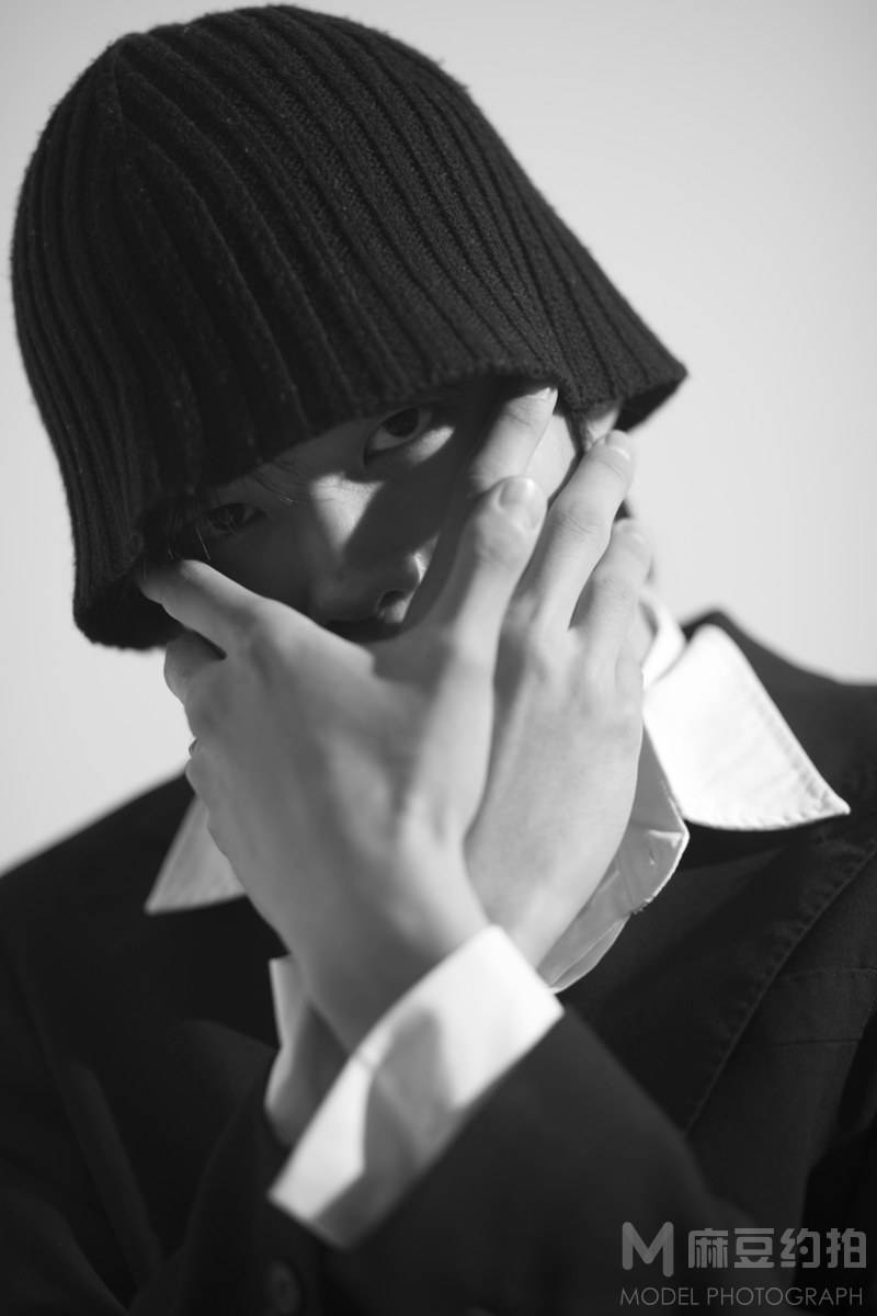 黑白模特
