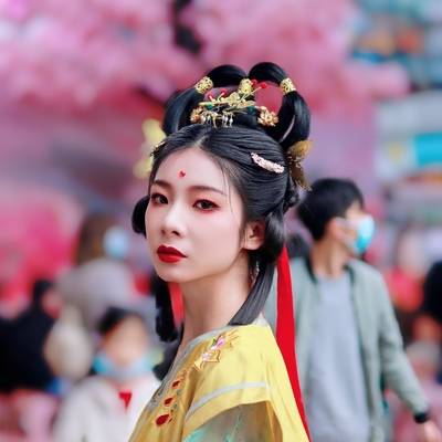 汉服模特