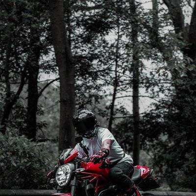 黑白模特