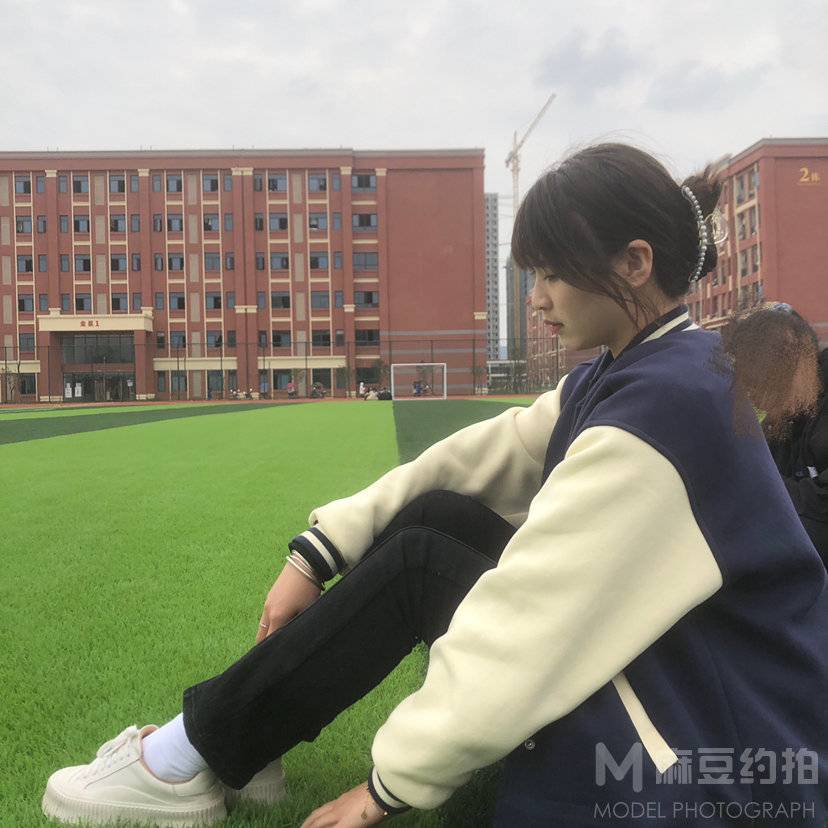 校园模特