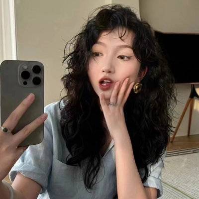 宝丽来模特