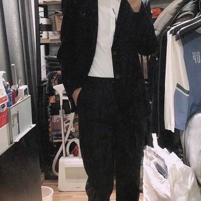 黑白模特