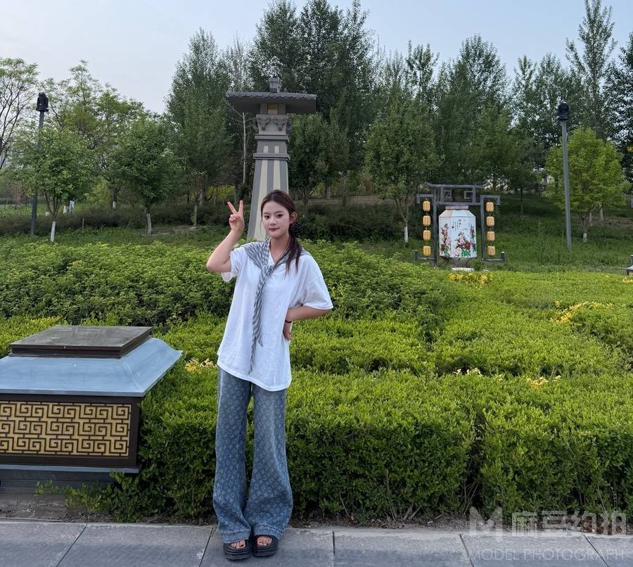 情侣模特