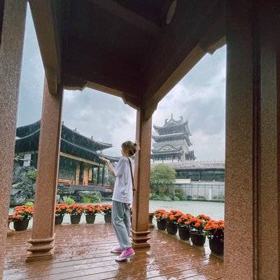 校园模特