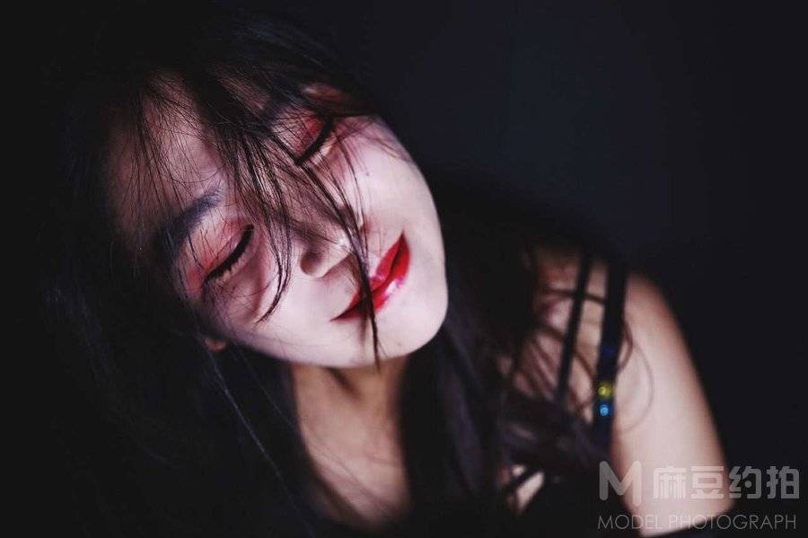 暗黑模特