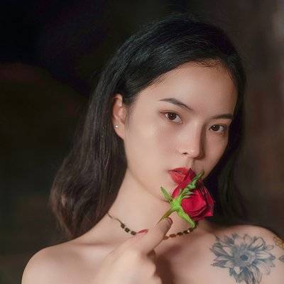 情绪模特
