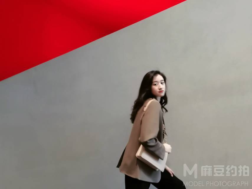 校园模特