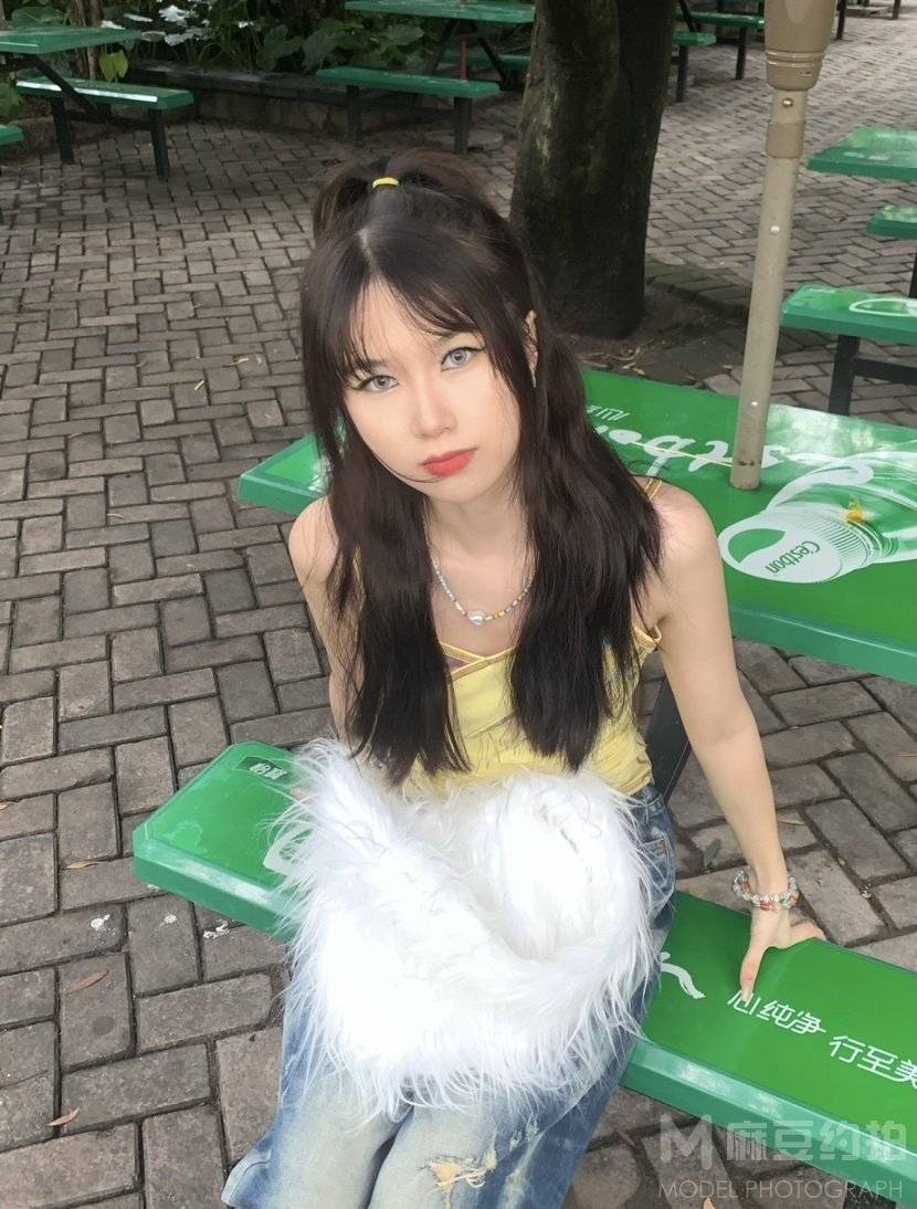 胶片模特