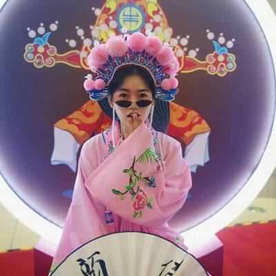 汉服模特