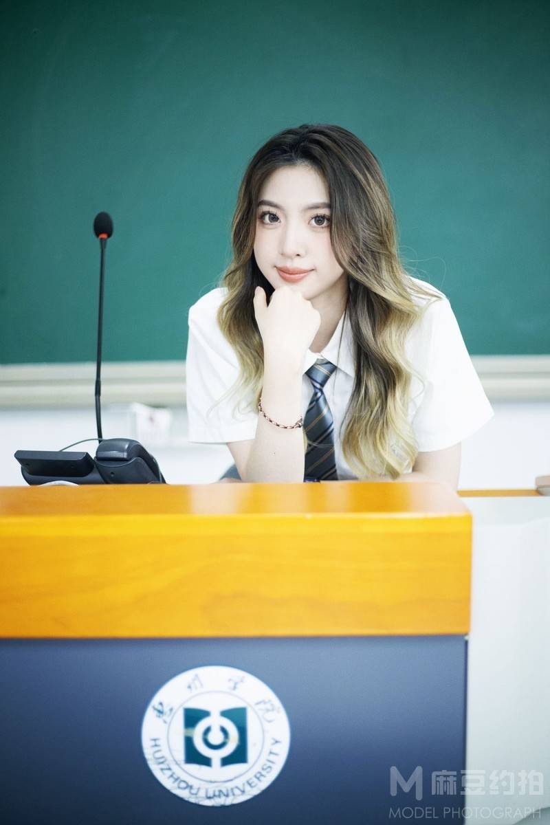 校园模特