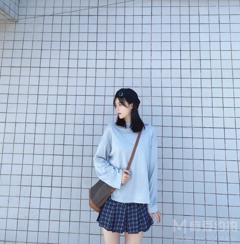 校园模特