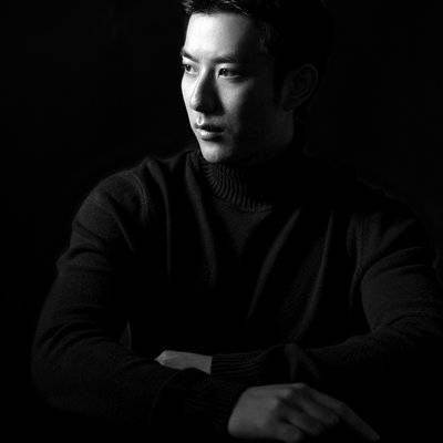 黑白模特