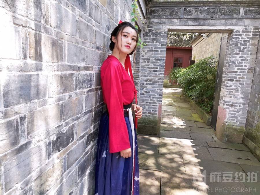 汉服模特