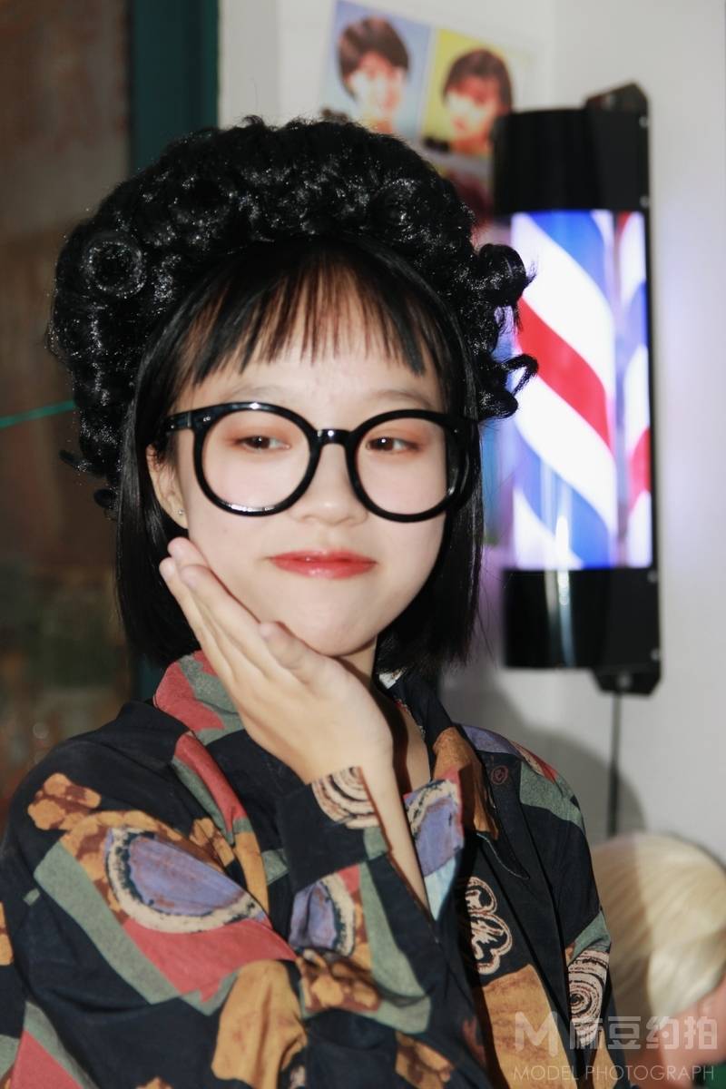 胶片模特