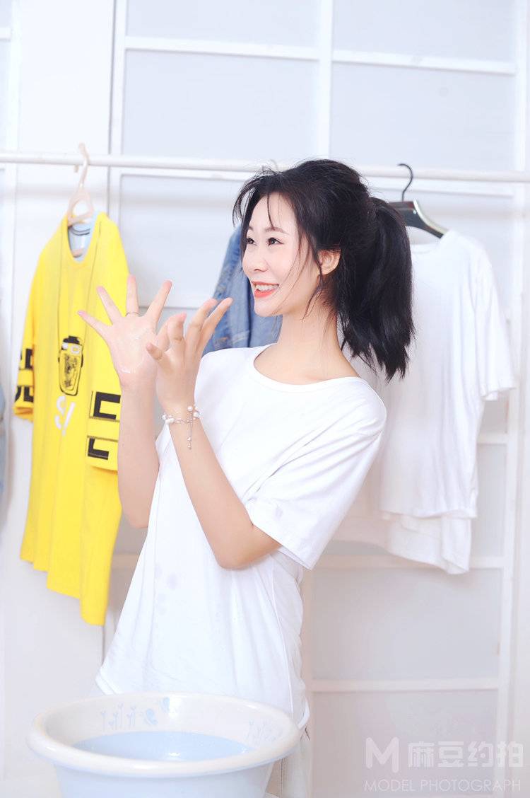 清新模特